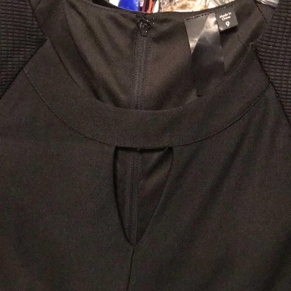 Dress - Picture 3 of 7